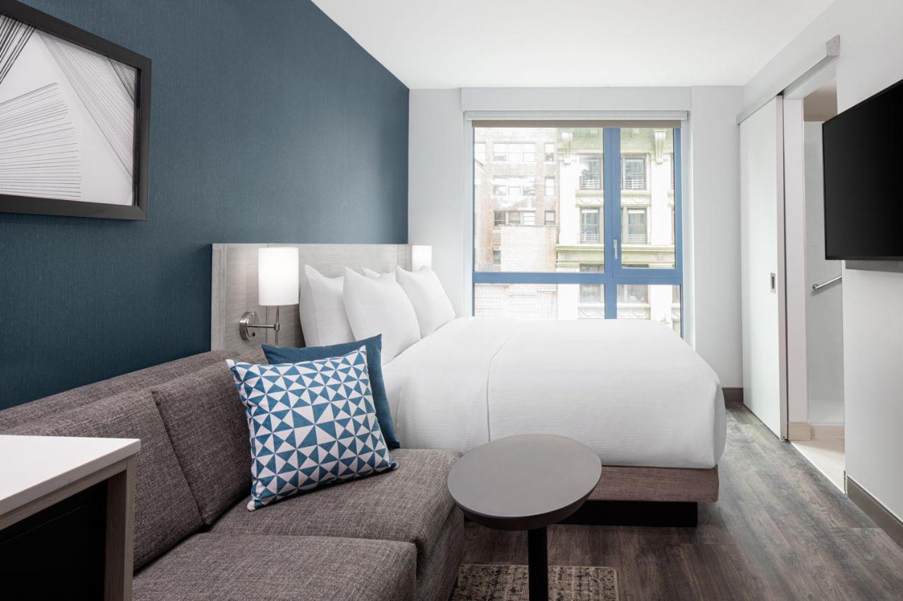 King Room with Sofa Bed and Skyline View