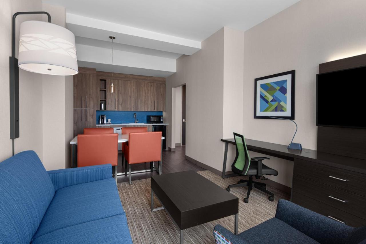 Specialty Room,1154646873:JPEG