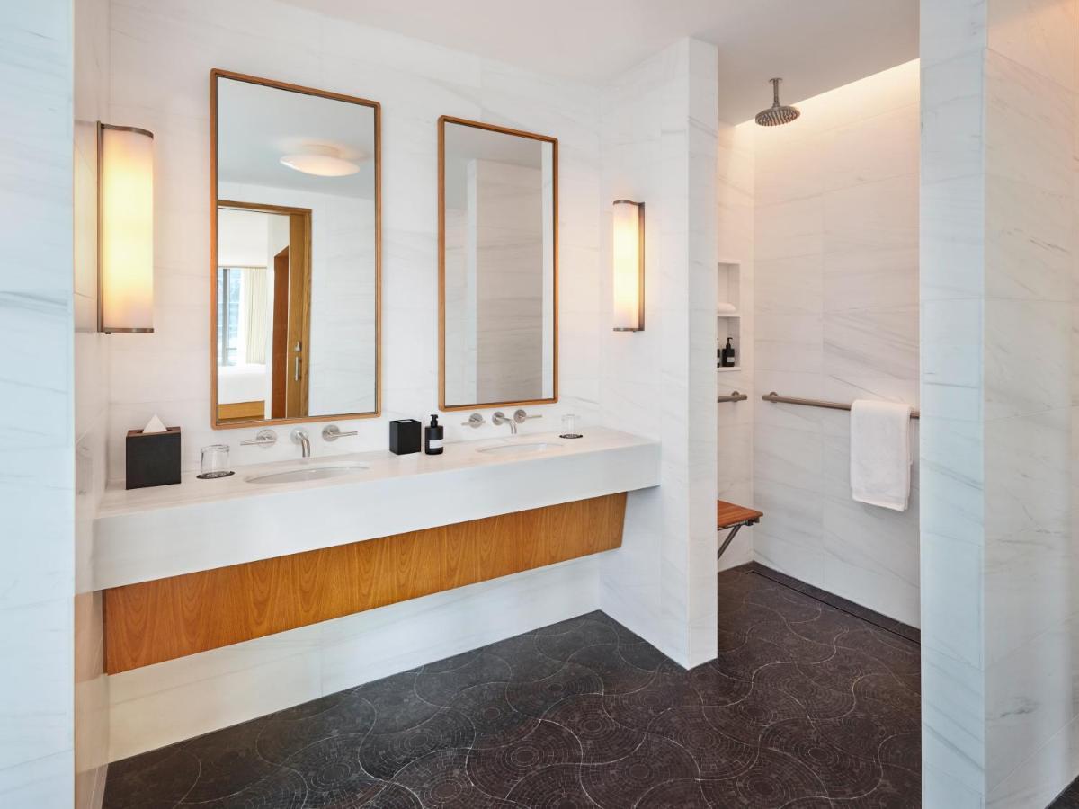 ADA Corner Studio Suite