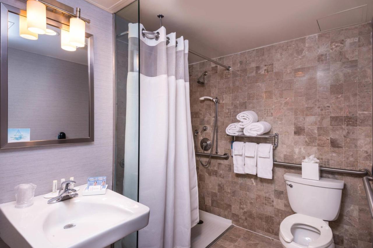 Double Room with Two Double Beds and View