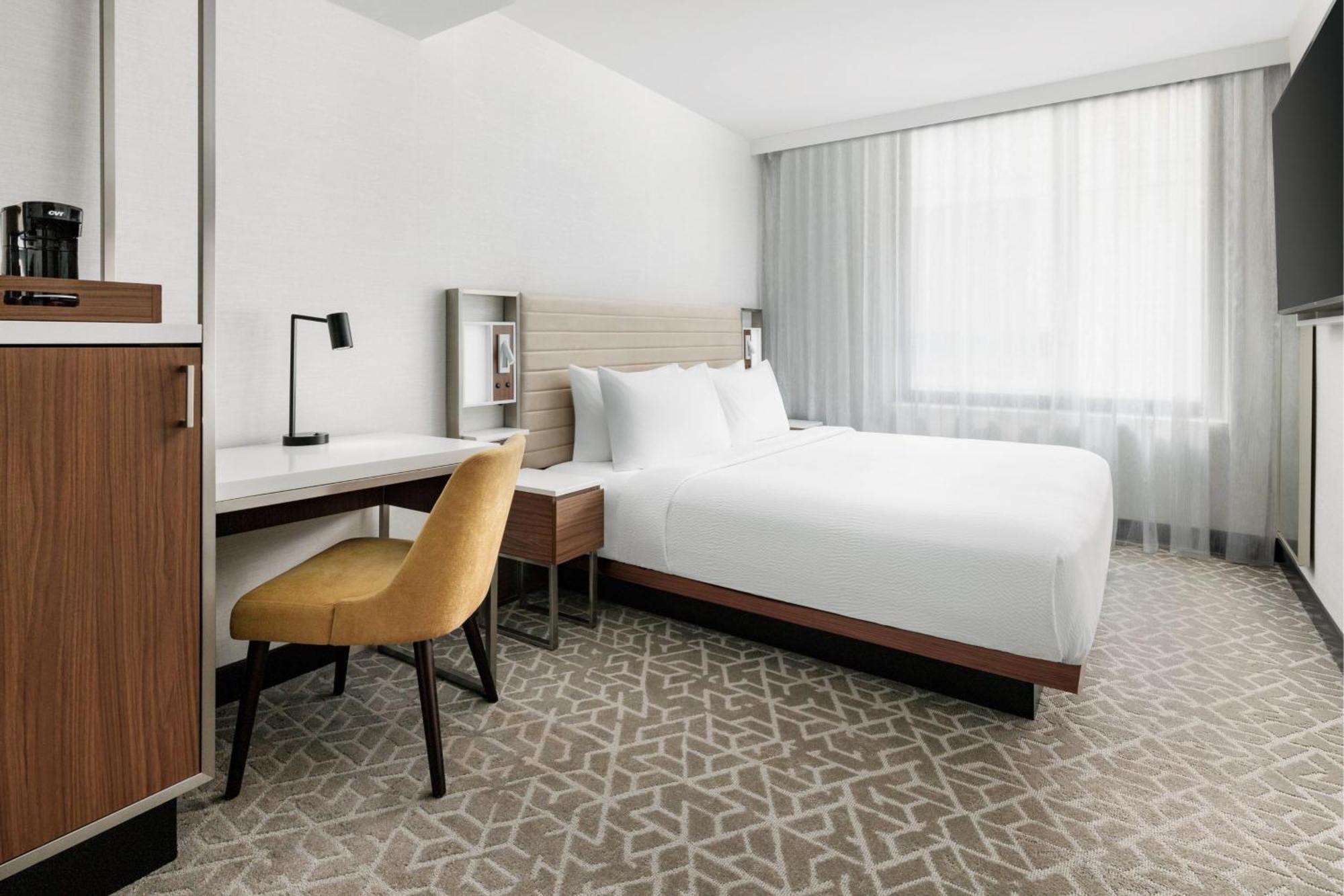 King Room,1543983208:JPEG
