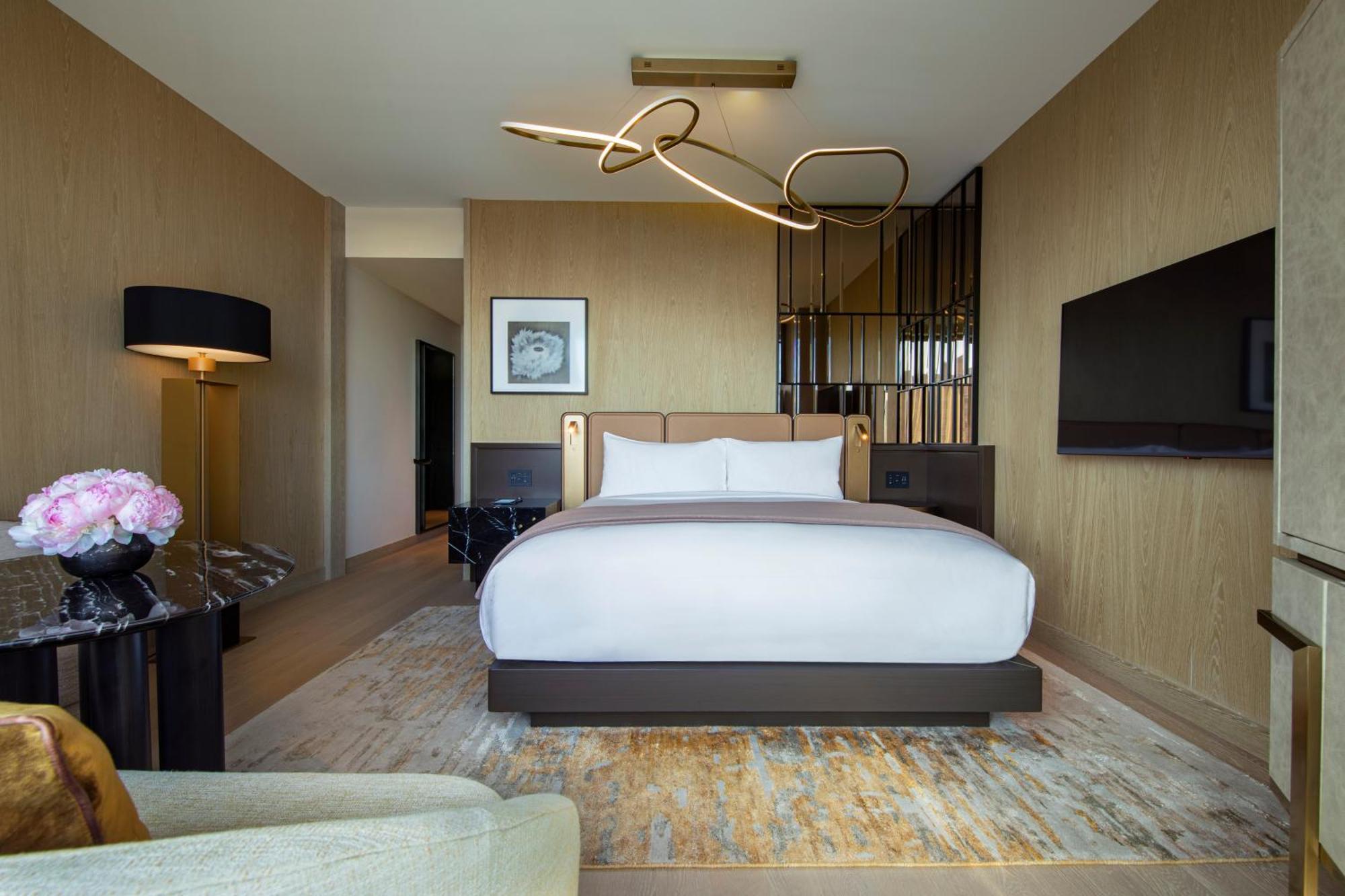 Superior King Room Low Floor,1643235930:JPEG