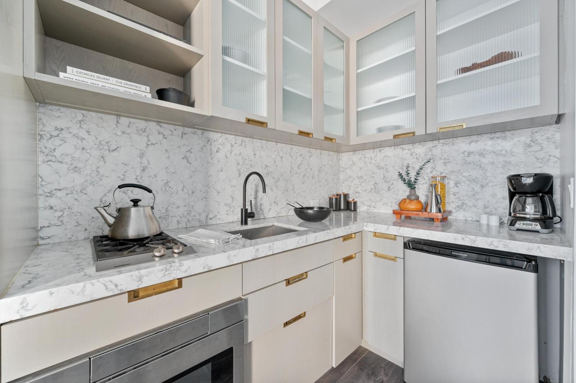 One-Bedroom Apartment,1637798842:JPEG