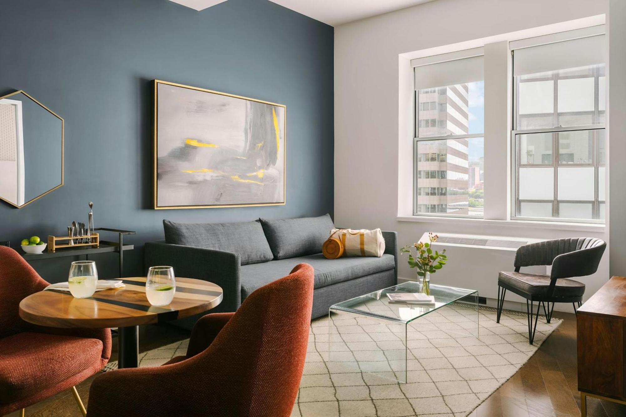 One-Bedroom Superior Apartment Queen Sofa Bed,1666736402:JPEG