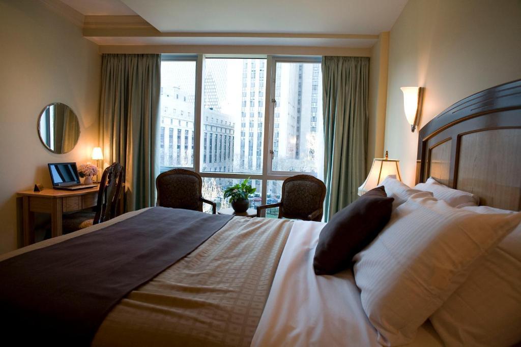 Deluxe King Room with City View,704775169:JPEG