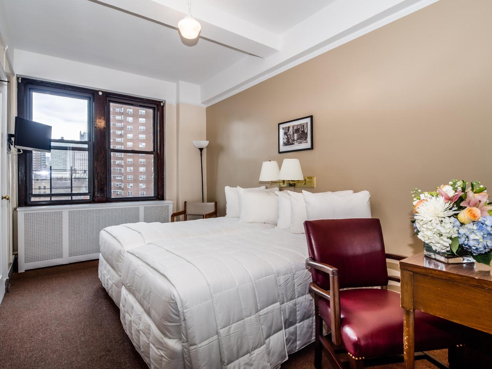 Double Room with Shared Bathroom,885626527:JPEG