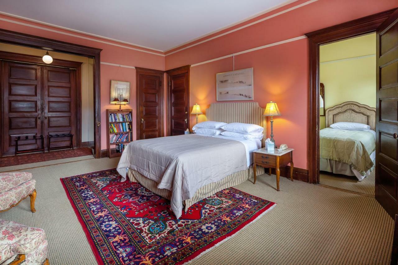 Two-Bedroom Suite