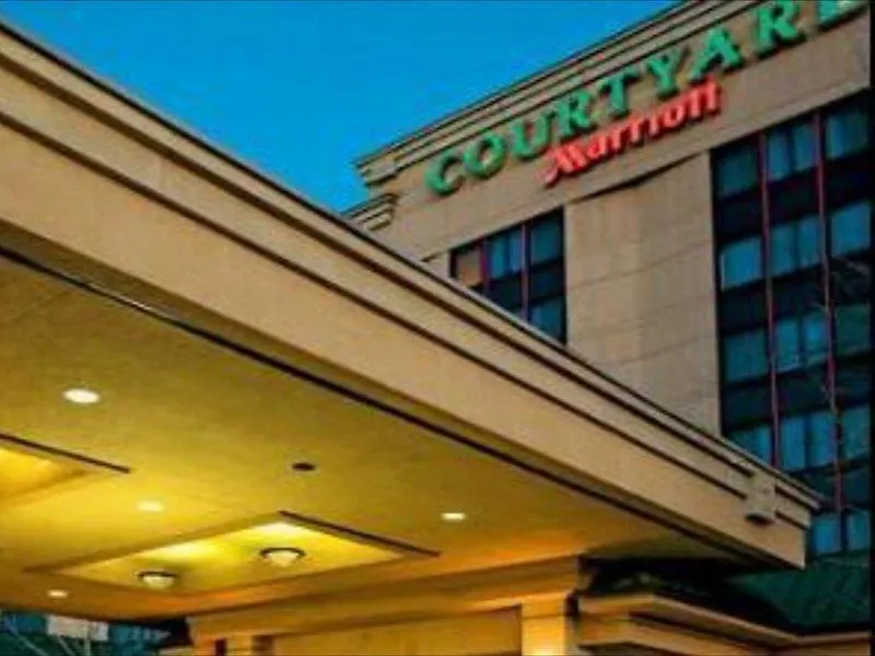 Courtyard By Marriott New York Laguardia Airport-1