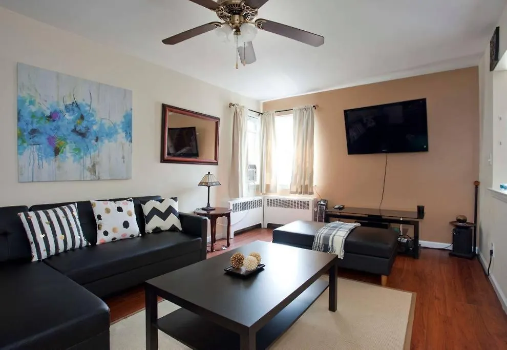 Private Room - Convenient - Late Check-In Ok-1