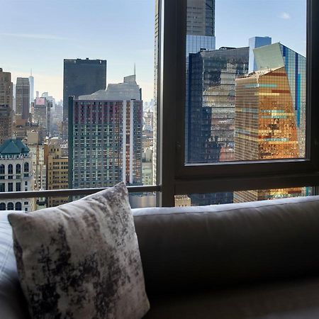 New York Marriott Marquis Hotel: 5 star Hotel with a Minimum Price