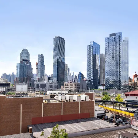 Days Inn By Wyndham Long Island City-3