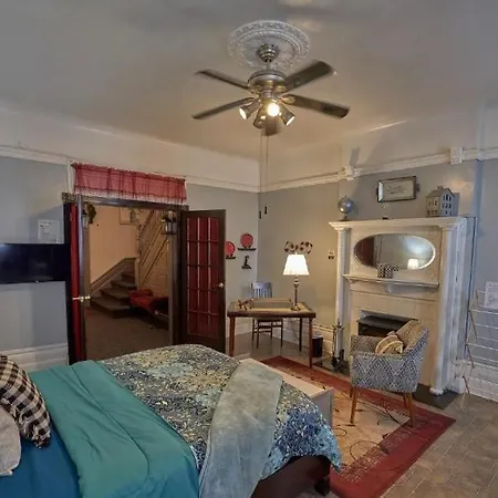 Irving Manor-3