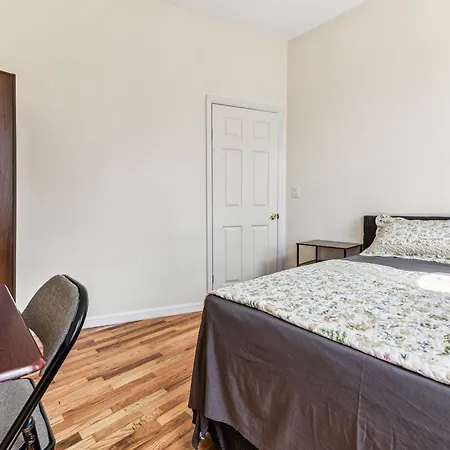 Empire Blvd Guest House-2