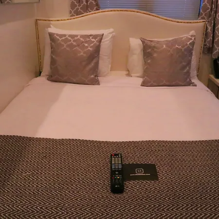 Chelsea Inn (Adults Only)-3